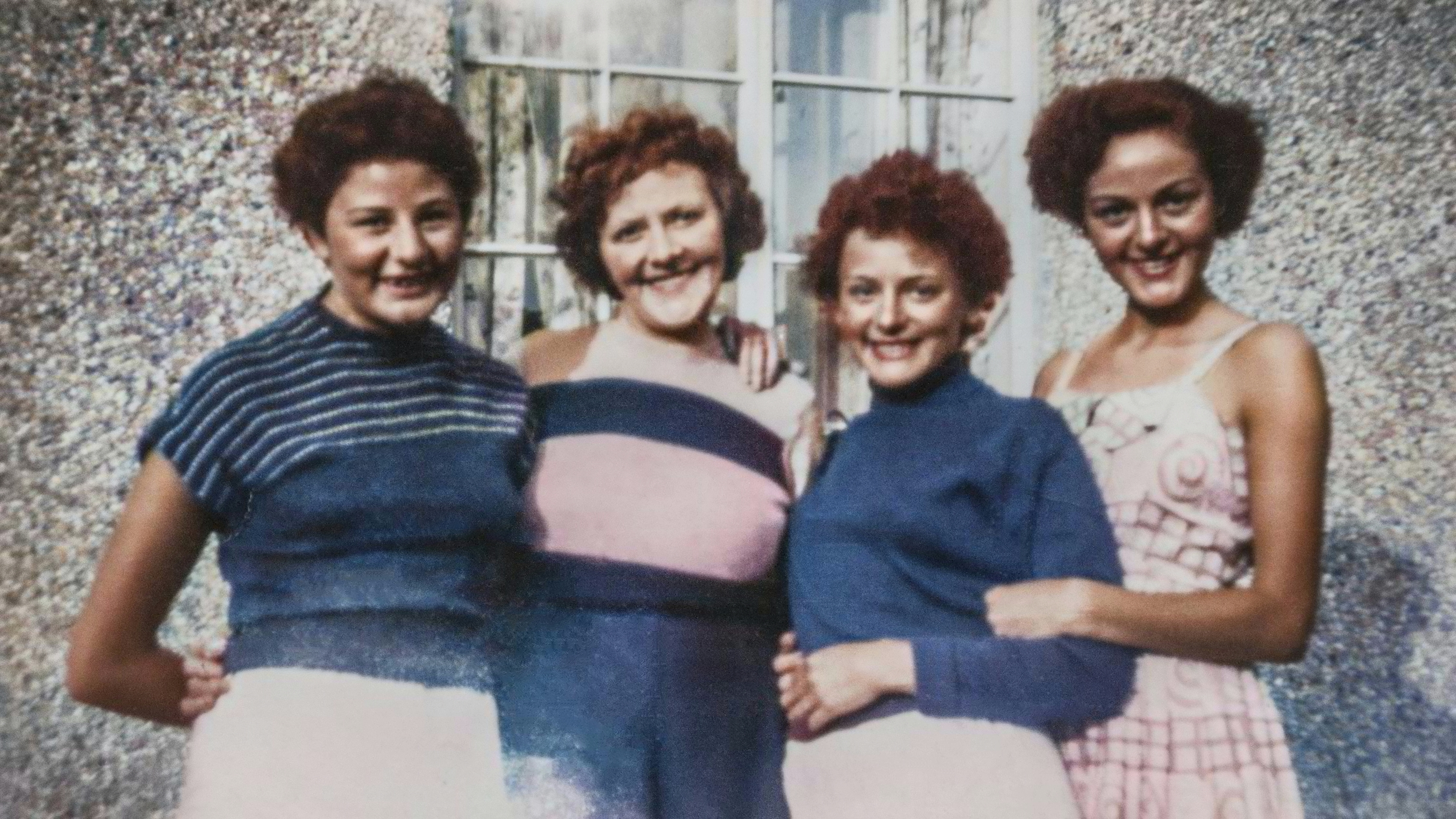 Granny Kit with 3 of her 4 daughters